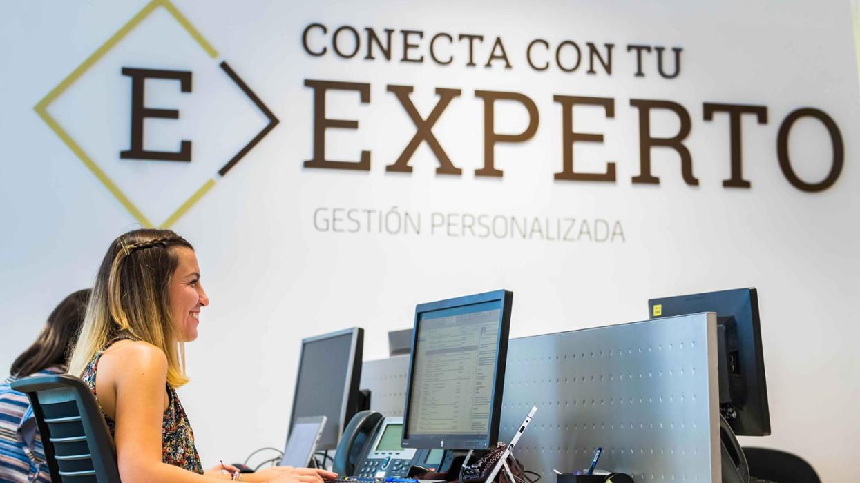Bankia apuesta por la atención al cliente digital para reducir el peso de las oficinas físicas